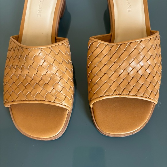 Everlane Block Heel Slides Tan Leather Woven 6.5.  Almost like new. Well made. - Picture 5 of 16